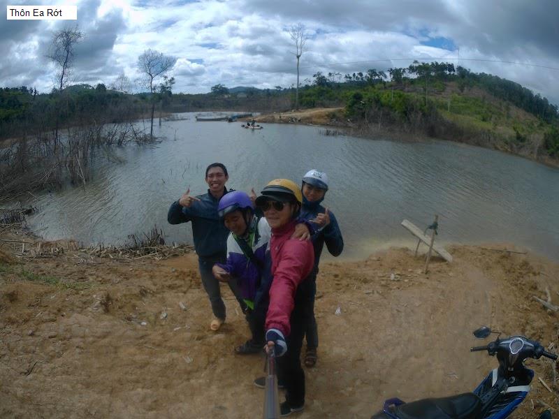Thôn Ea Rớt